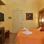 Relax روما